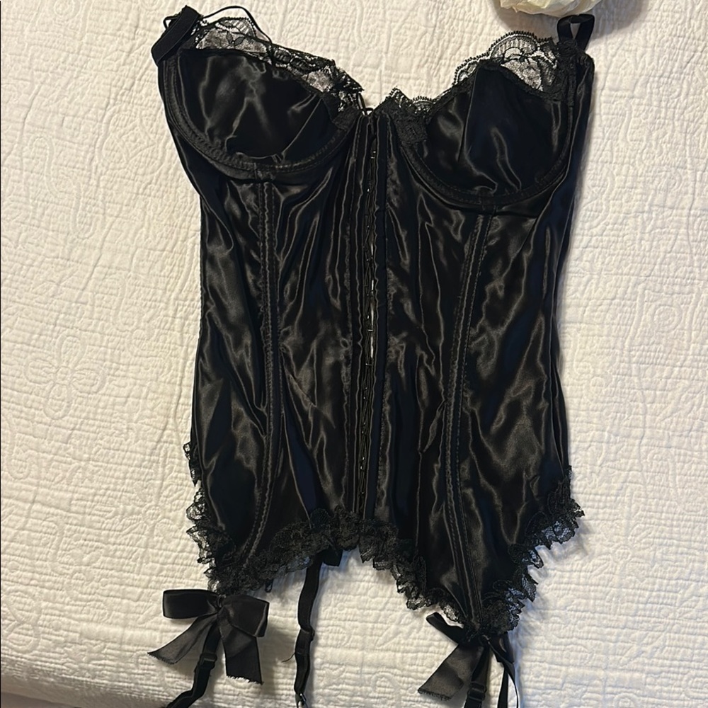 Elegant Black Lace Corset